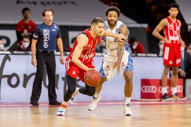 圳队的防线 圳队的防线